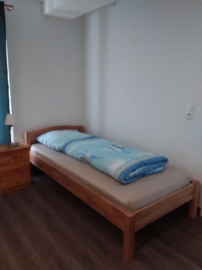 Nguyen Le 3 Schlafzimmer, 7 Bette,Dusche, 2 Wc , Kueche Ab 2 Uebernachtungen Neukirch  Bagian luar foto